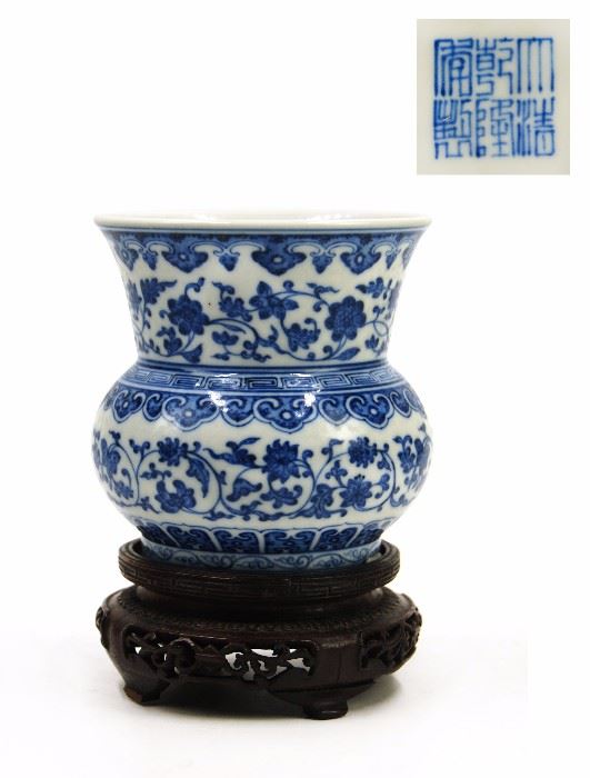 A SMALL BLUE AND WHITE ZHADOU BEAKER,QINGLONG MARK Property from a Bay Area Collector