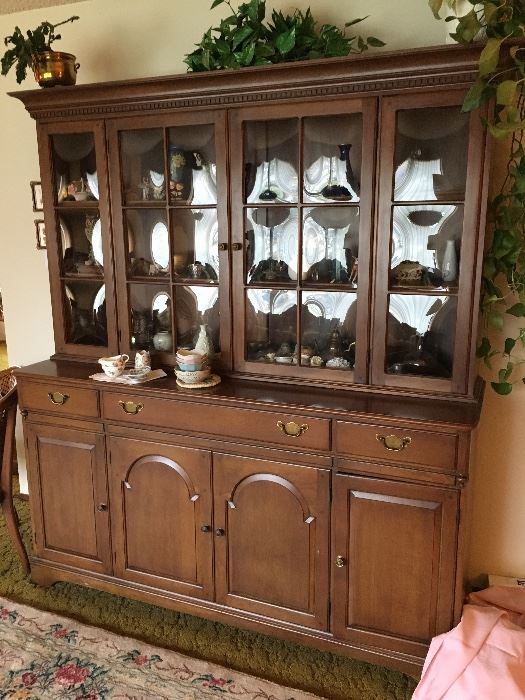 Lovely quality vintage china hutch from Virginia.