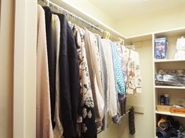 Men’s xl casual shirts and pants
Hats and caps, undergarments (new)
