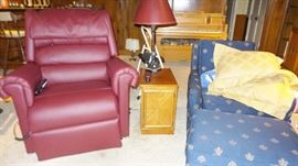 electric Lift chair (new), vintage furniture