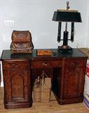 ANTIQUE MAHOGANY KNEE HOLE DESK WITH LEATHER TOP