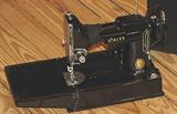 ANTIQUE SINGER SEWING MACHINE