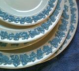 WEDGWOOD QUEENSWARE DINNER SERVICE FOR 12 (58 PIECES)