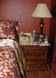 ALMOST NEW AND IN EXCELLENT CONDITION RHODES FURNITURE 6 PIECE MASTER BEDROOM FURNITURE-NIGHTSTAND