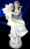 LLADRO "OVER THE THRESHOLD"
