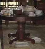 ANTIQUE SCROLL LEG ROUND TABLE WITH ASSORTED CHINA AND PORCELAIN