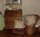 CARRIAGE HOUSE DECOR