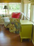 GREAT BEACHHOUSE AND SHABBY CHIC FURNITURE THROUGHOUT