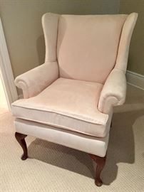 Cream Ultra Suede Wing Chair (31" x 32" x 40") 