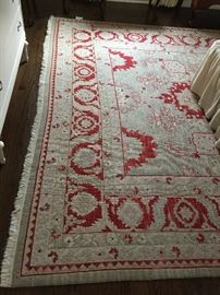 Beautiful Green & Red Oriental Rug