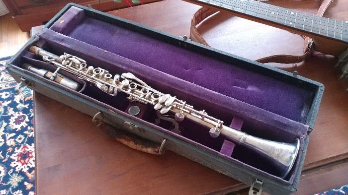 Vintage / AntiqueVictory clarinet