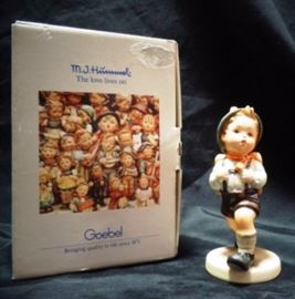 Hummell - School Boy