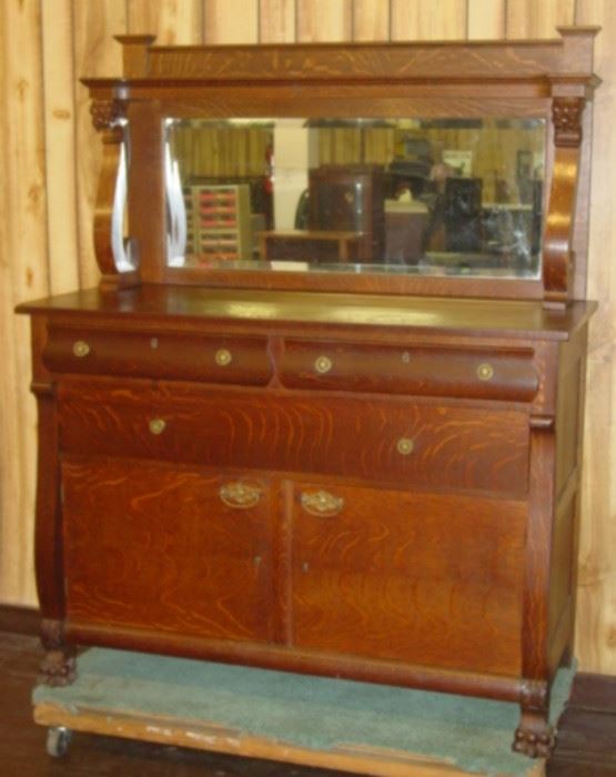 ANTIQUE & COLLECTIBLES AUCTION COVINGTON,TN starts on 2/18/2017
