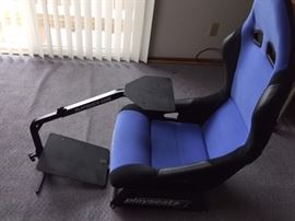 MoMo game included with this seat.