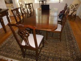 Lexington House Dining Table w/ 3 leaves, pads, and 6 Chippendale Style Chairs. CLEAN!