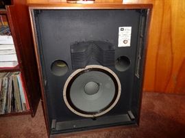 Jbl l200
