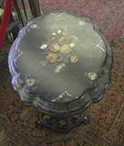26" Papier-Mache Tilt Top Table