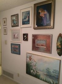 Lots of art is available.