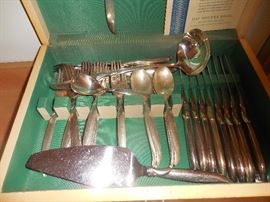 Mid Century Wm. Rogers Silver Plate Flatware, 8 Piece Place Setting with Service/Chest