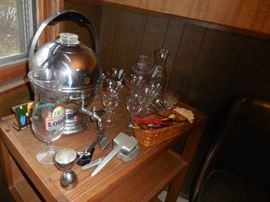 Mid Century Chrome Perculator. Bar Ware