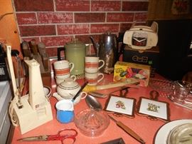 Small Appliances Knife Cutlery Set. Hand Mixer. Trivets