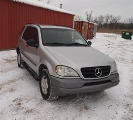 1999 Mercedes-Benz ML320