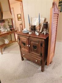 2 door, 1 drawer, pine cabinet