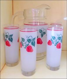 Strawberry Midcentury Pitcher Set.