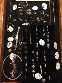 Lots of great Jewelery 