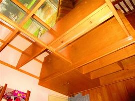 MCM Rood Divider Wall Unit