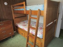 Bunk beds 