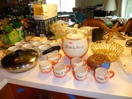 Tom & Jerry Cider pot and cups