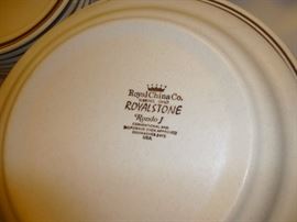 32 Piece Royal Stone stoneware Dishes service for 8 