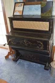 Antique Barrel Piano!