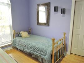 Trundle bed, framed mirror