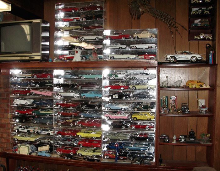 Danbury Mint, Maisto and other collectible die-cast vehicles