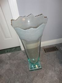 Very large crystal vase