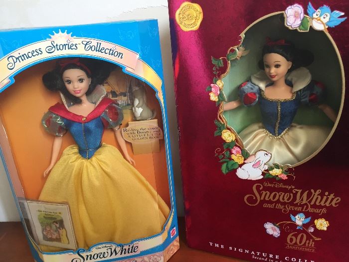 Snow White doll collection 