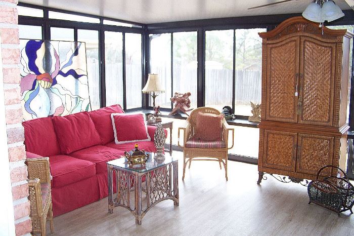 A view of the sunroom - 