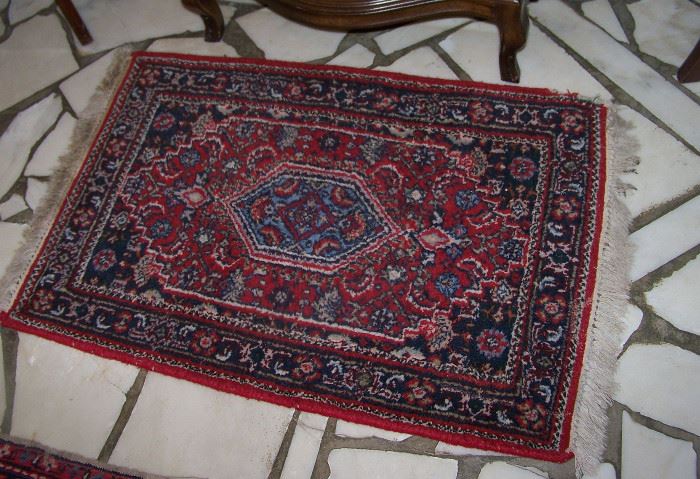Handmade oriental rug - size 2'1" by 3'