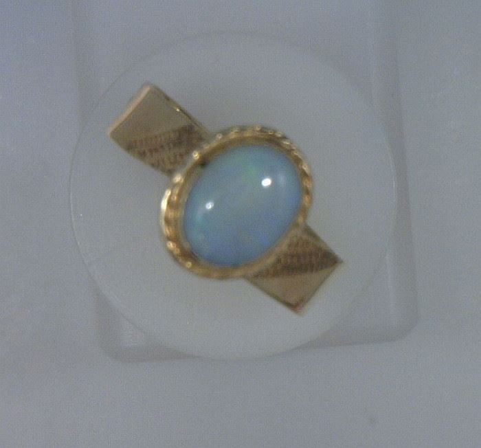 10K  opal ring