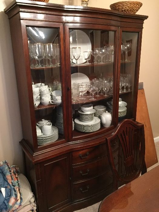 Medium size china hutch - VERY WELL MAINTAINED