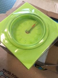 Lexon clock
