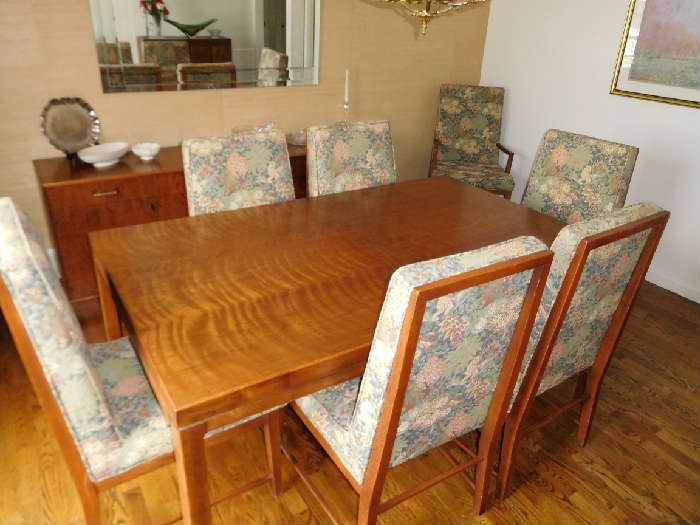 Founders  dinning  room set-there  are   pads also