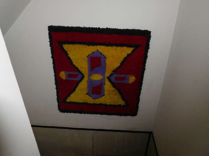 hand  hooked  rug  wall  hanging
