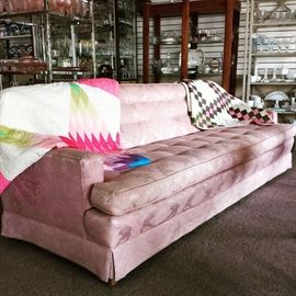 VINTAGE PINK CUSTOM SOFA EXTRA LONG AND COMFY $100