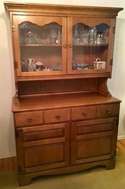 Maple Hutch 