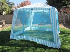 10'x10'x8' Screened Gazebo
