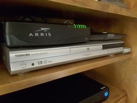 Receiver Toshiba DVD VIDEO SDK 730. Toshiba only.