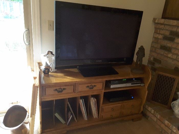 TV Panasonic 40" Viera. Wood TV Cabinet for Receiver Units, DVD Player and Records in lower section (5 record sections).